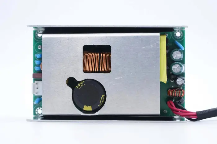 Ons nieuwe product: 300 W GaN-voeding