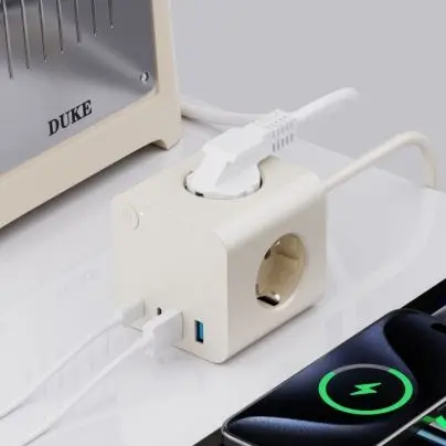 EU-stekkerdoos met 25W PD USB 3 stopcontacten